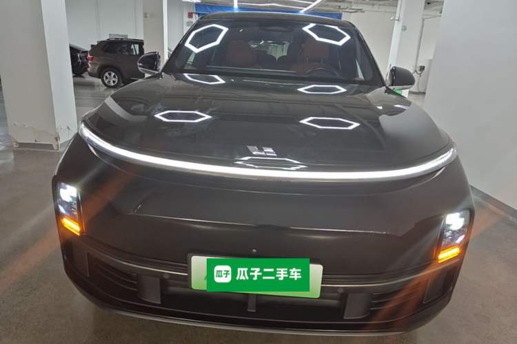 Used Li Auto L8 2023 Pro Model Front