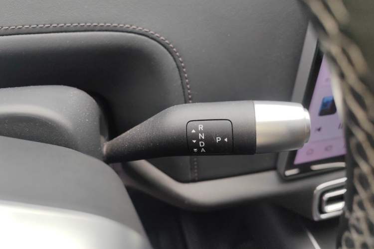 Used Li Auto L8 2023 Pro Model Gear Lever