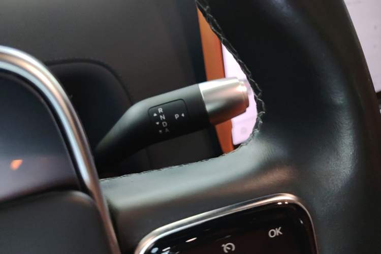 Used Li Auto L8 2023 Pro Model Gear Lever