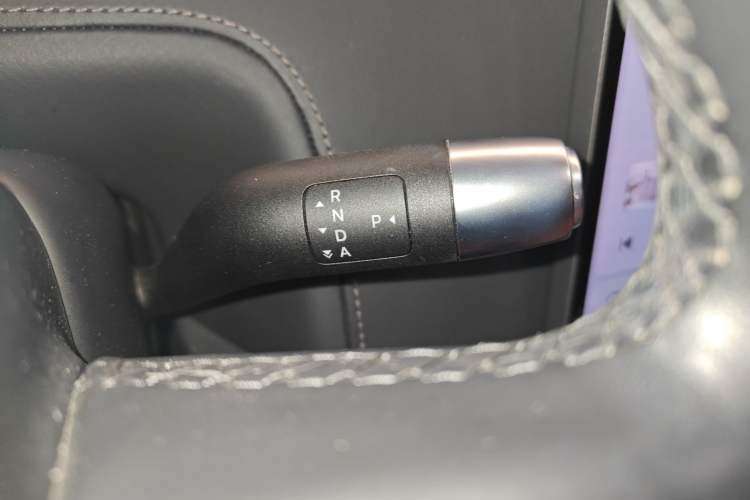 Used Li Auto L8 2023 Pro Model Gear Lever