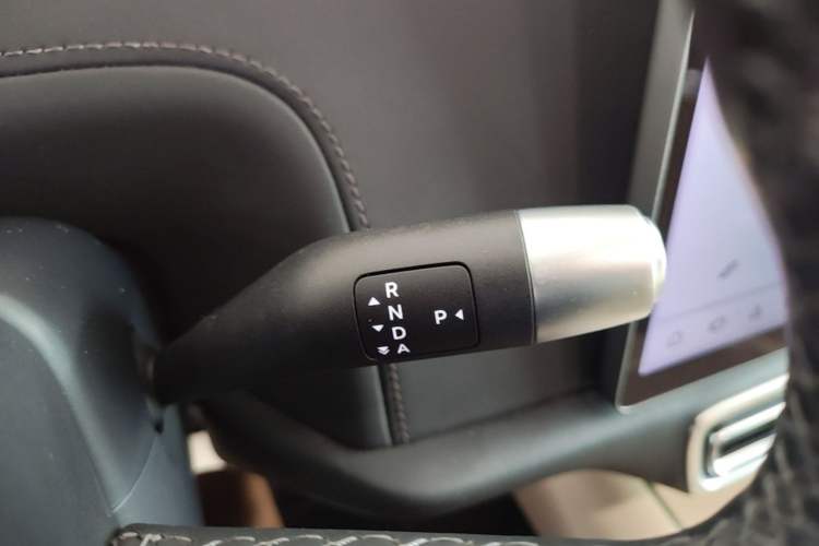 Used Li Auto L8 2023 Air model Gear Lever