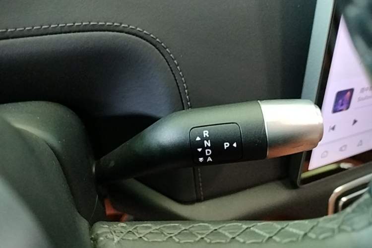 Used Li Auto L8 2023 Pro Model Gear Lever