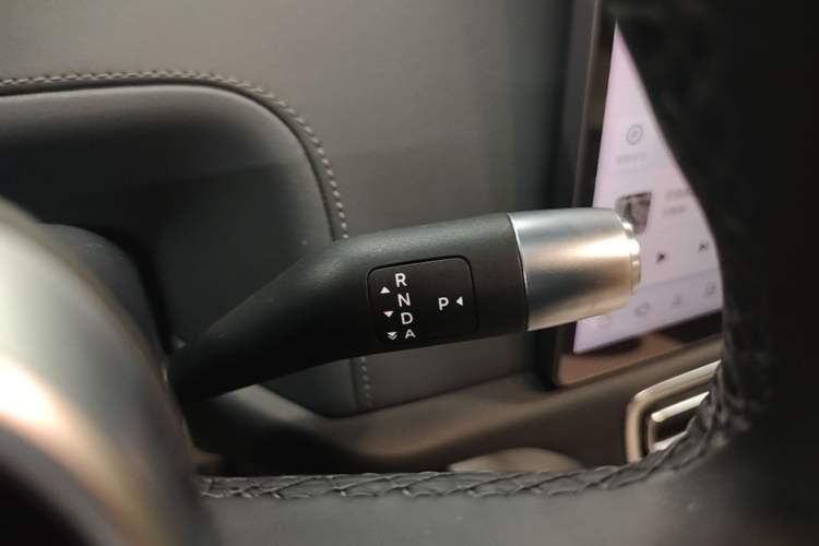 Used Li Auto L8 2023 Air model Gear Lever
