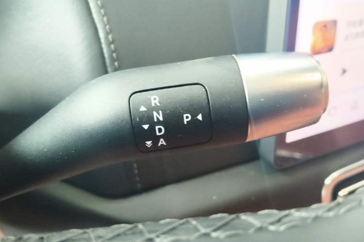 Used Li Auto L8 2023 Air model Gear Lever