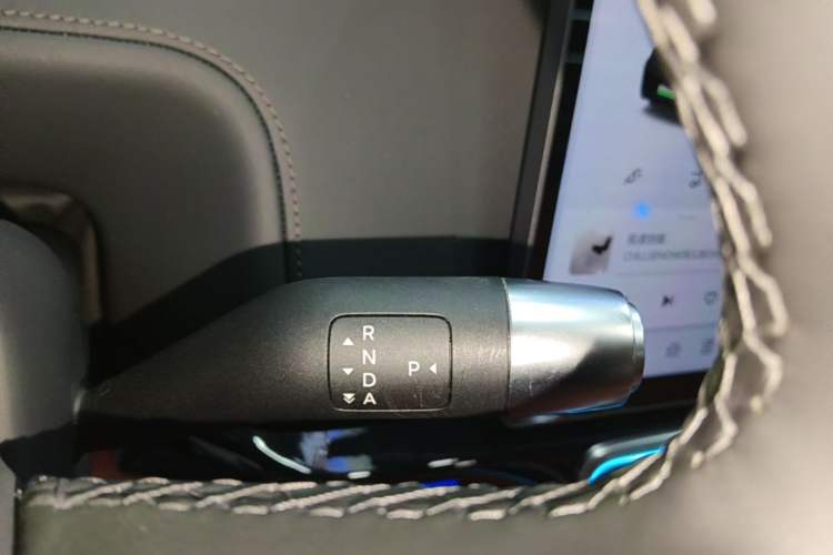 Used Li Auto L8 2023 Pro Model Gear Lever