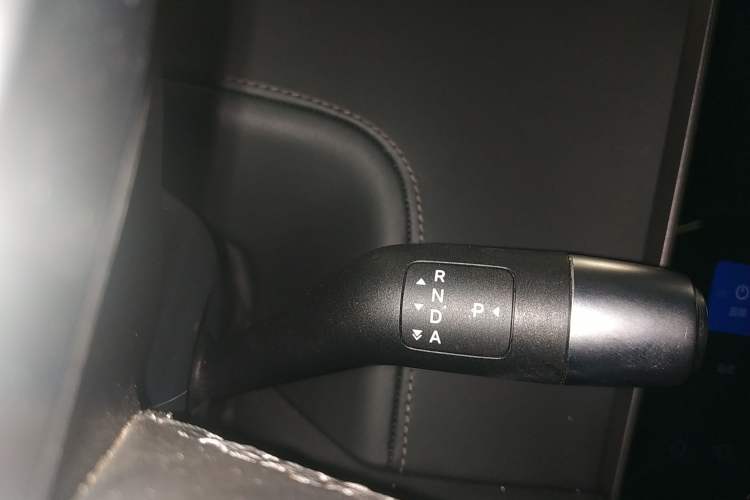 Used Li Auto L8 2023 Pro Model Gear Lever