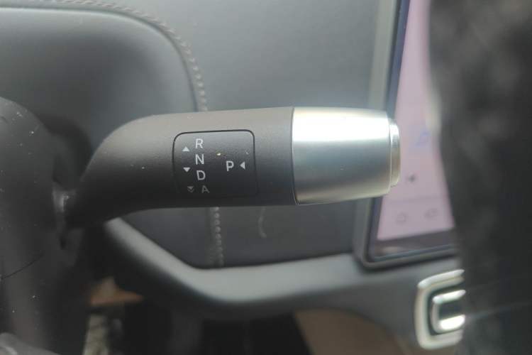 Used Li Auto L8 2023 Pro Model Gear Lever