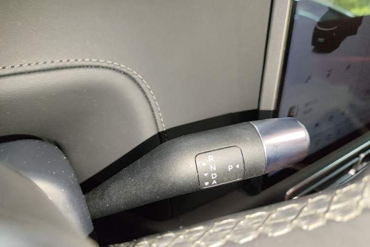 Used Li Auto L8 2023 Pro Model Gear Lever