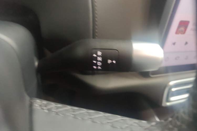Used Li Auto L8 2023 Air model Gear Lever
