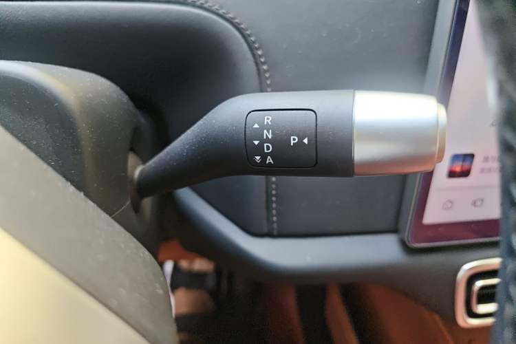 Used Li Auto L8 2023 Pro Model Gear Lever