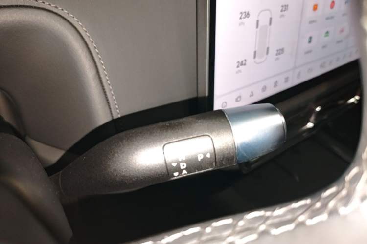Used Li Auto L8 2023 Pro Model Gear Lever
