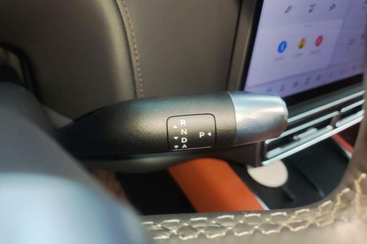 Used Li Auto L8 2023 Max model Gear Lever