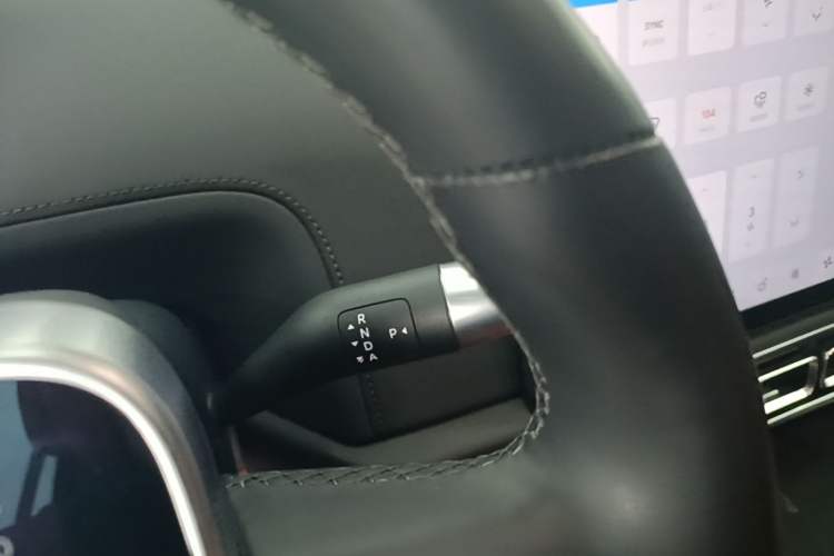 Used Li Auto L8 2023 Pro Model Gear Lever