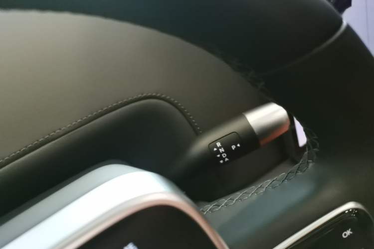 Used Li Auto L8 2023 Pro Model Gear Lever