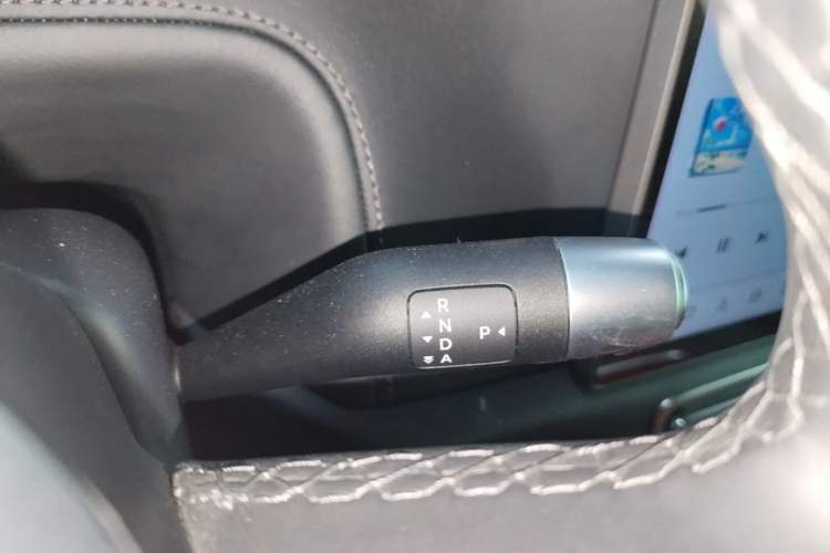 Used Li Auto L8 2023 Max model Gear Lever