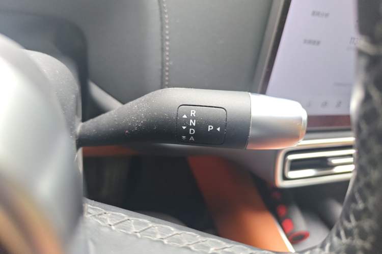 Used Li Auto L8 2023 Pro Model Gear Lever