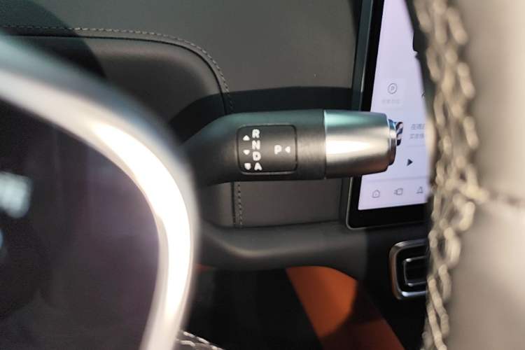 Used Li Auto L8 2023 Pro Model Gear Lever