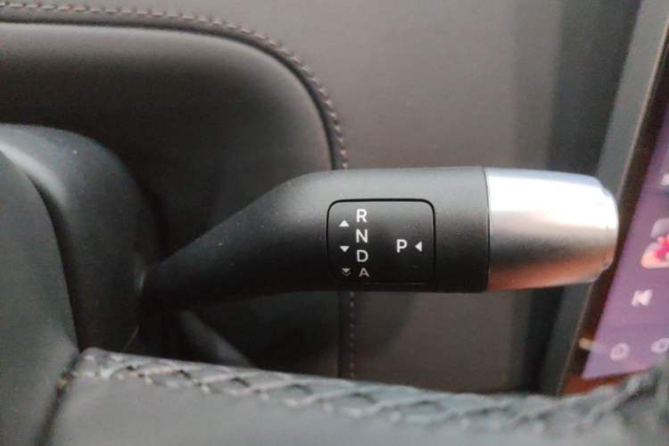 Used Li Auto L8 2023 Pro Model Gear Lever