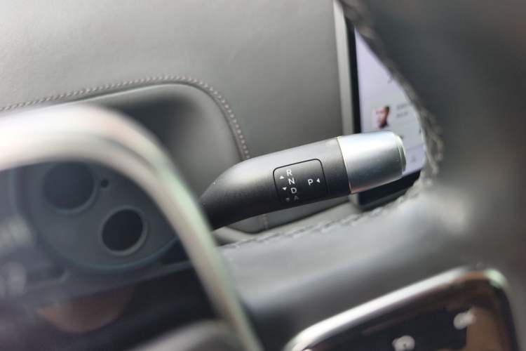 Used Li Auto L8 2023 Pro Model Gear Lever