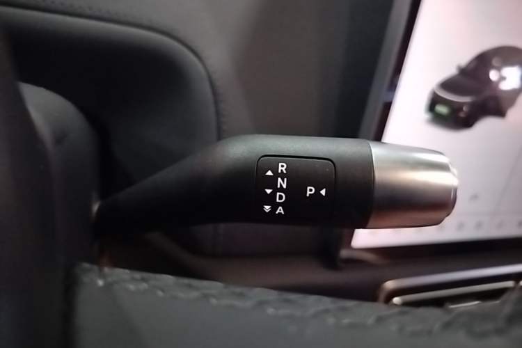 Used Li Auto L8 2023 Pro Model Gear Lever