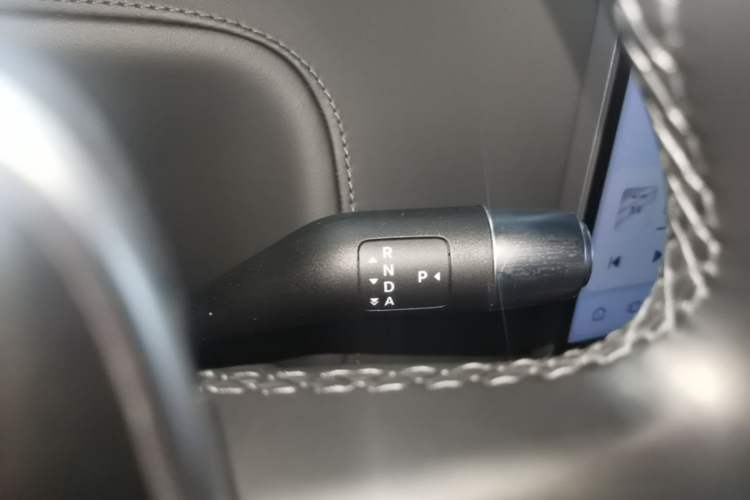 Used Li Auto L8 2023 Pro Model Gear Lever