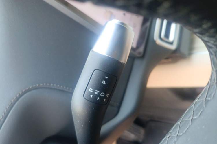 Used Li Auto L8 2023 Air model Gear Lever