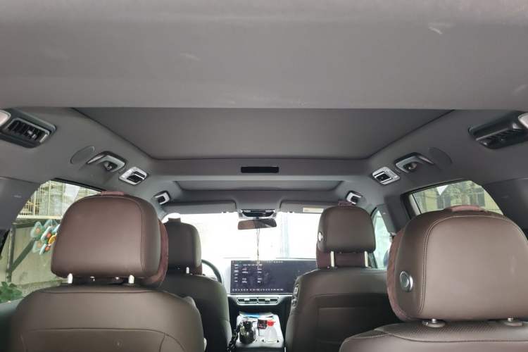 Used Li Auto L8 2023 Pro Model Headliner