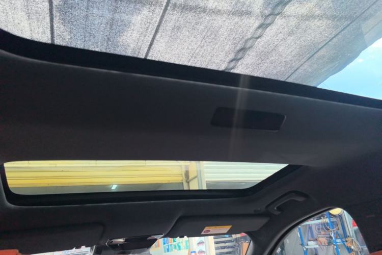 Used Li Auto L8 2023 Pro Model Headliner