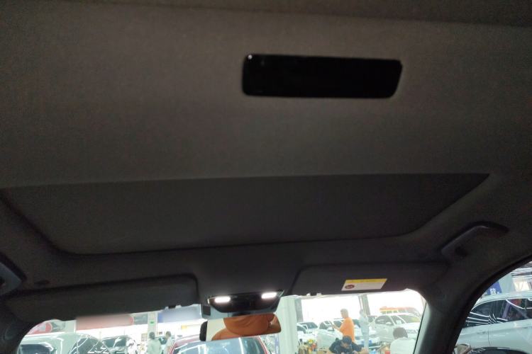 Used Li Auto L8 2023 Pro Model Headliner
