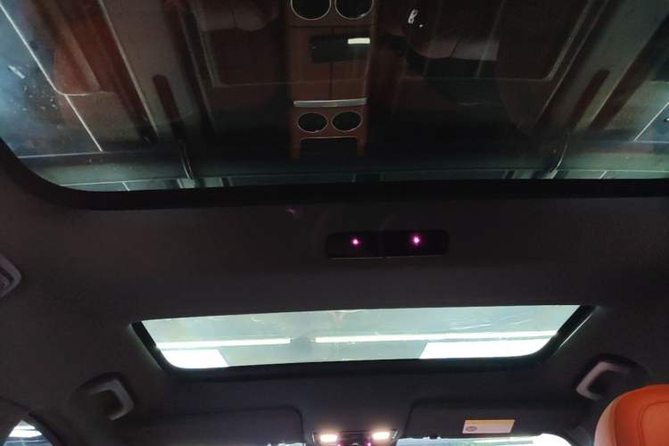 Used Li Auto L8 2023 Pro Model Headliner