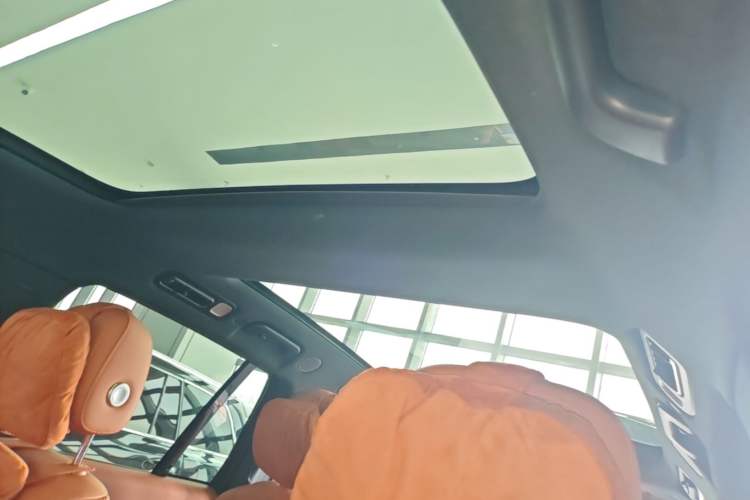 Used Li Auto L8 2023 Pro Model Headliner