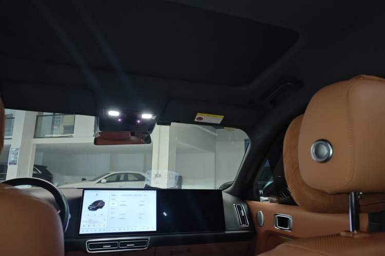 Used Li Auto L8 2023 Pro Model Headliner