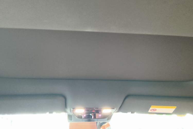 Used Li Auto L8 2023 Air model Headliner
