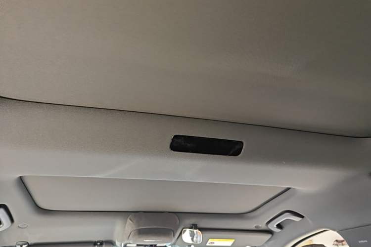 Used Li Auto L8 2023 Pro Model Headliner