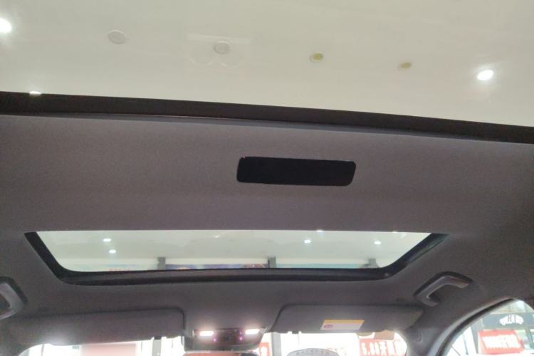 Used Li Auto L8 2023 Pro Model Headliner