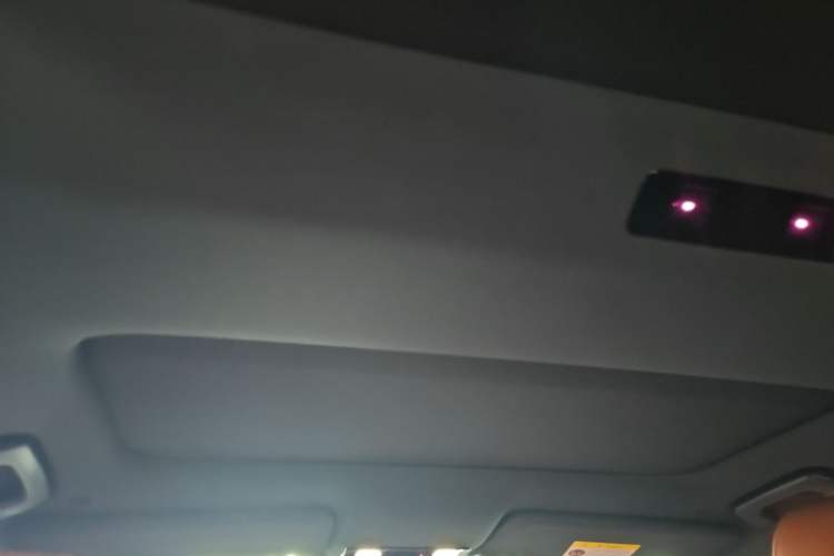 Used Li Auto L8 2023 Pro Model Headliner