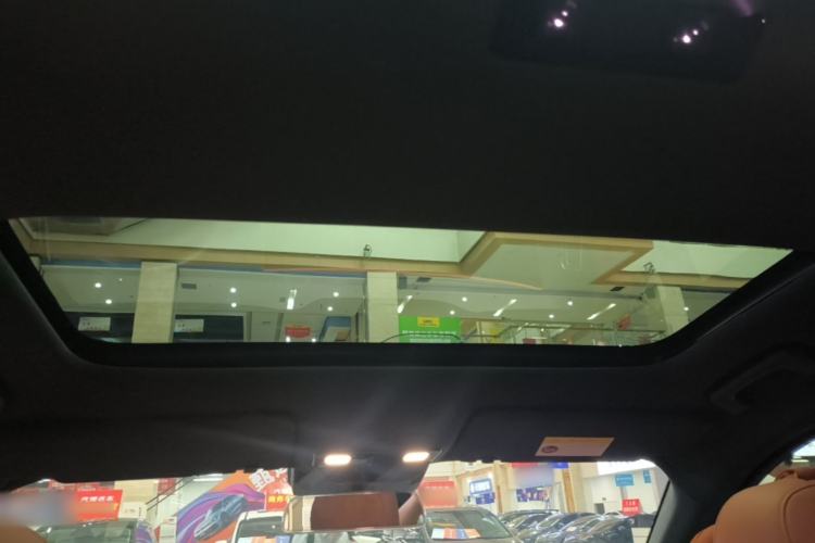 Used Li Auto L8 2023 Pro Model Headliner