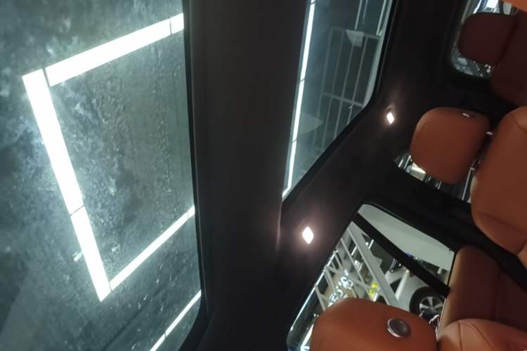 Used Li Auto L8 2023 Pro Model Headliner