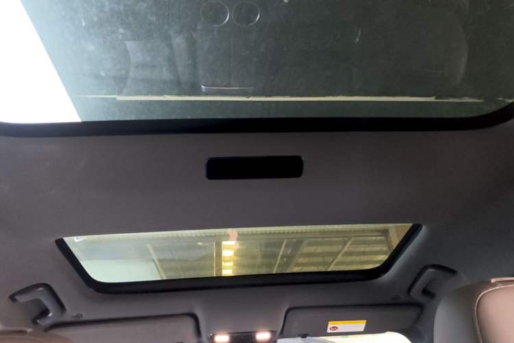 Used Li Auto L8 2023 Air model Headliner
