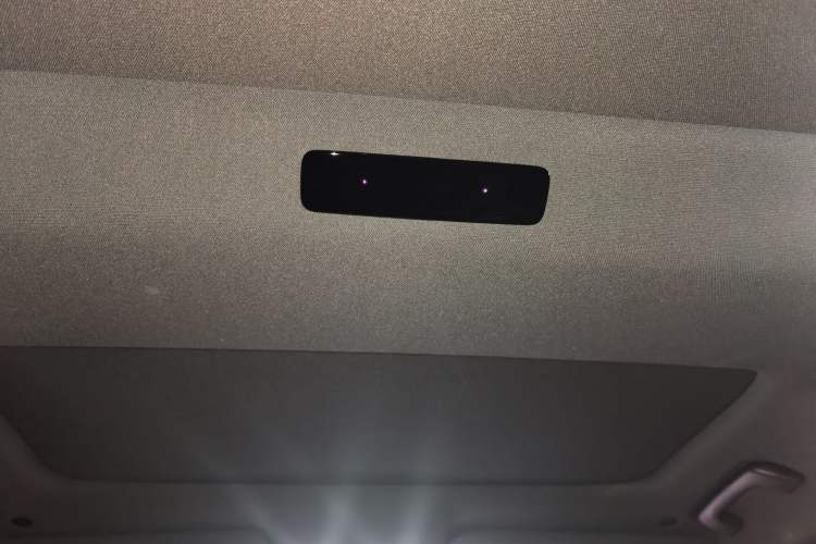Used Li Auto L8 2023 Pro Model Headliner
