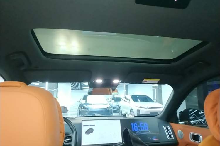 Used Li Auto L8 2023 Pro Model Headliner