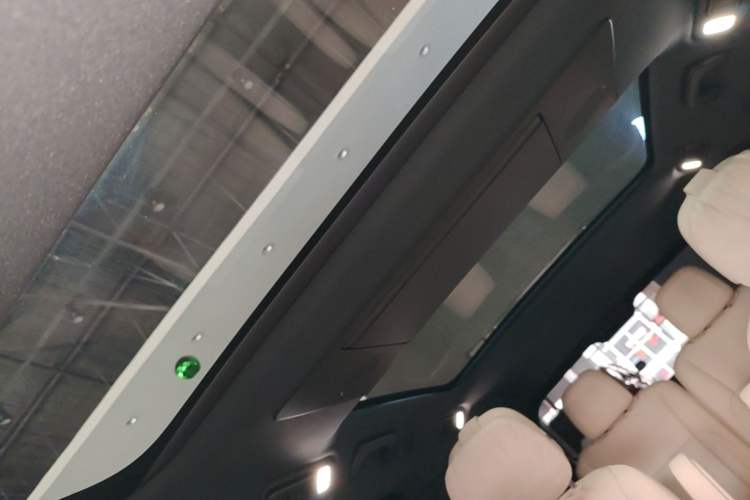 Used Li Auto L8 2023 Max model Headliner