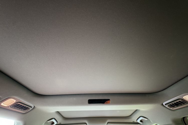 Used Li Auto L8 2023 Pro Model Headliner