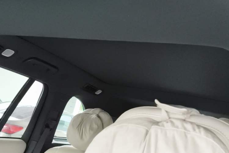 Used Li Auto L8 2023 Pro Model Headliner