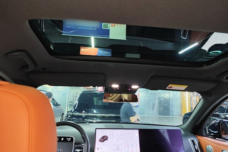 Used Li Auto L8 2023 Pro Model Headliner