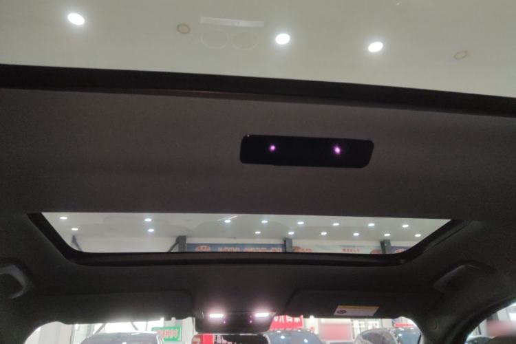 Used Li Auto L8 2023 Pro Model Headliner