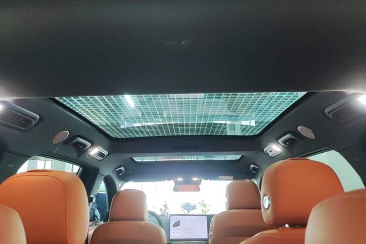 Used Li Auto L8 2023 Pro Model Headliner