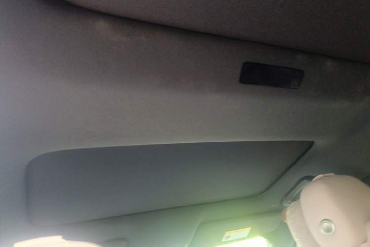 Used Li Auto L8 2023 Air model Headliner