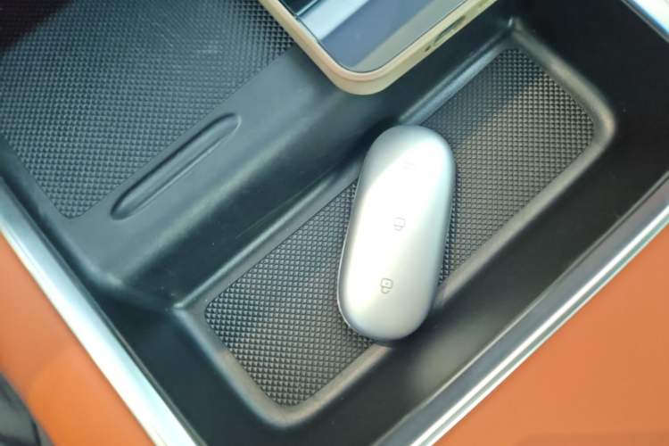 Used Li Auto L8 2023 Pro Model Interior 1