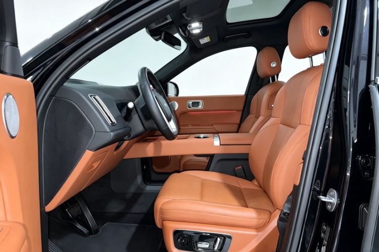 Used Li Auto L8 2023 Pro Model Interior 1